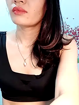 Snapshot of Hinna_x chatting on April 18, 10:21 pm Hinna x online show from April 18, 10:21 pm