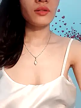 Snapshot of Hinna_x chatting on June 22, 2:02 am Hinna x online show from June 22, 2:02 am
