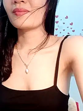 Snapshot of Hinna_x chatting on July 12, 2:13 am Hinna x online show from July 12, 2:13 am