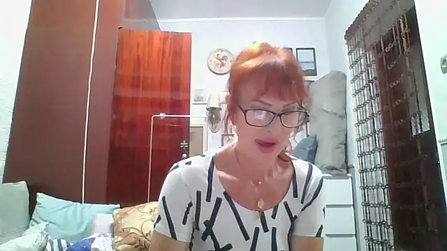 Mellana online show from October 5, 1:53 pm