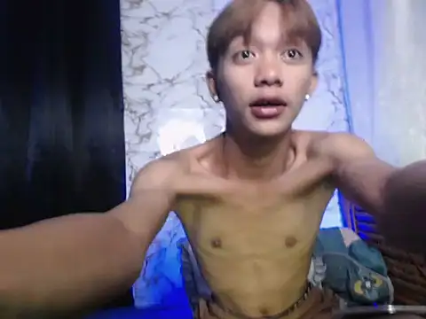 Snapshot of Innocentfucker chatting on October 30, 12:34 am Innocentfucker online show from October 30, 12:34 am