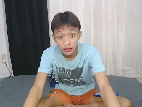 Snapshot of Innocentfucker chatting on March 1, 2:52 pm Innocentfucker online show from March 1, 2:52 pm