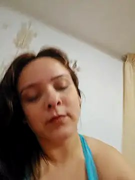 ARALUNAA online show from December 14, 10:36 pm