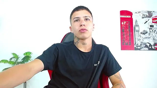 Cumandres18 online show from March 26, 2:44 pm