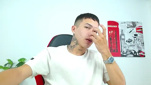 Cumandres18 online show from March 28, 2:27 pm