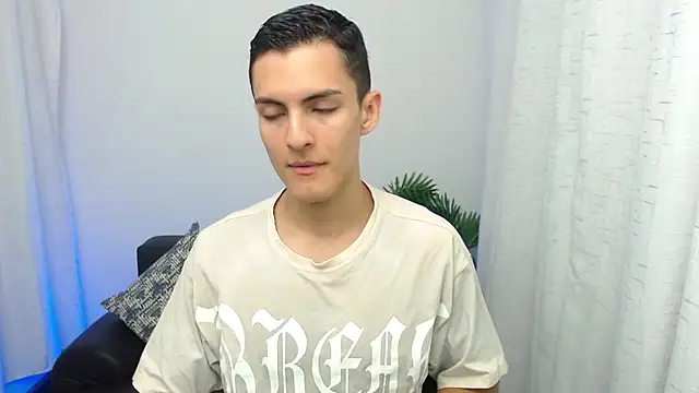 Matiius18 online show from November 21, 1:54 pm