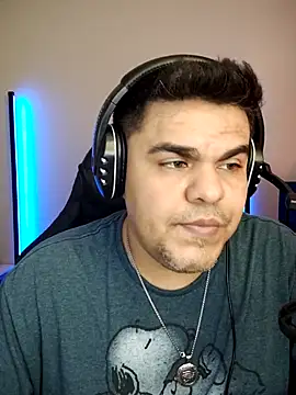 perversus12 online show from February 27, 8:31 pm