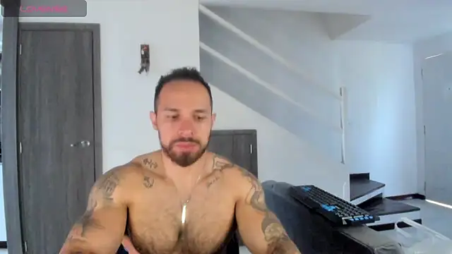 Snapshot of mason_fit chatting on April 22, 12:50 pm mason fit online show from April 22, 12:50 pm