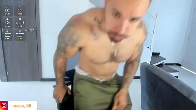 Snapshot of mason_fit chatting on April 28, 12:32 pm mason fit online show from April 28, 12:32 pm