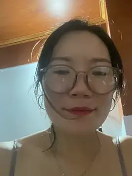 Snapshot of tttan1 chatting on August 4, 1:25 pm tttan1 online show from August 4, 1:25 pm