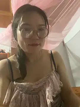 Snapshot of tttan1 chatting on August 5, 3:42 am tttan1 online show from August 5, 3:42 am