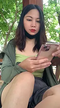 zhizhinaigai online show from April 18, 4:27 am