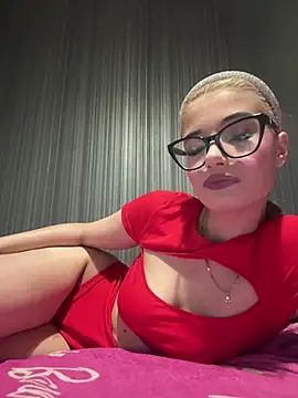 Larra69 online show from July 17, 6:24 pm