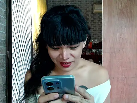 Snapshot of kylinexx chatting on April 29, 1:21 am kylinexx online show from April 29, 1:21 am