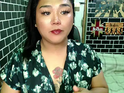 Snapshot of luluakovi_69 chatting on October 1, 9:32 pm luluakovi 69 online show from October 1, 9:32 pm