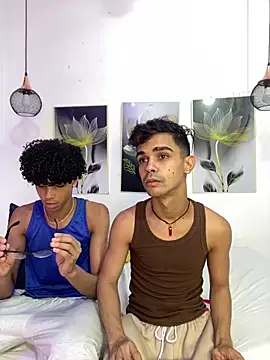 Violet Dream2 online show from April 15, 12:28 am