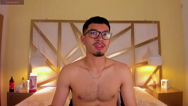 Jaxon Carter online show from April 8, 2:22 am