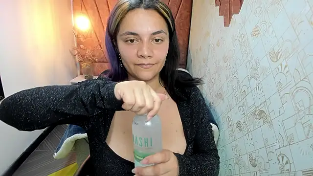 Kiara Cruz   online show from February 18, 8:38 pm