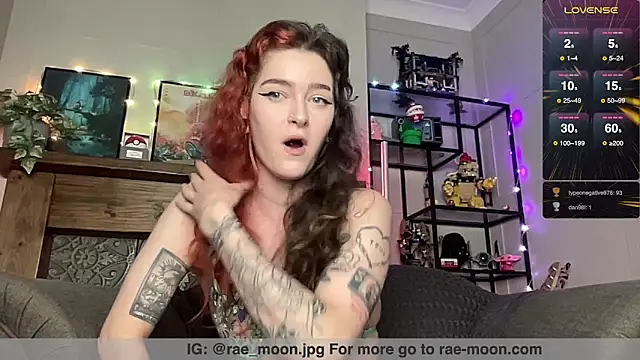 Snapshot of rae_moonn chatting on June 15, 4:53 pm rae moonn online show from June 15, 4:53 pm
