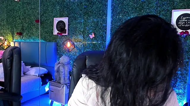 Linagh  online show from February 14, 11:29 am