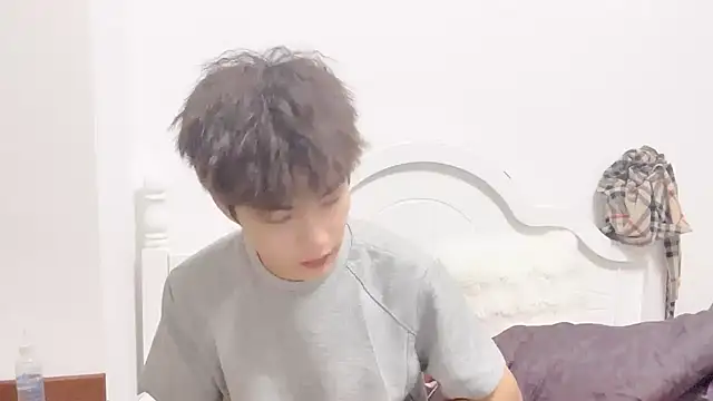 Snapshot of linger2563 chatting on September 28, 2:55 pm linger2563 online show from September 28, 2:55 pm