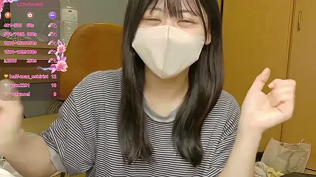 Snapshot of 0p-saki-p0 chatting on June 2, 11:40 pm 0p-saki-p0 online show from June 2, 11:40 pm