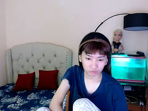 ShantalFoxxy  online show from March 12, 1:12 am