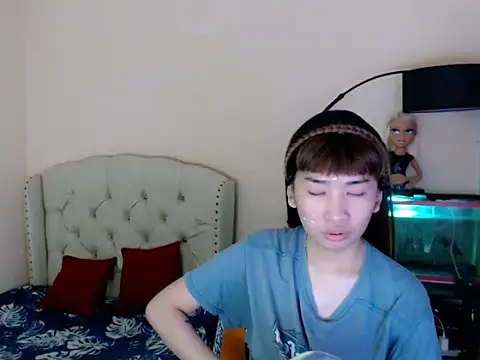 ShantalFoxxy  online show from March 31, 11:38 pm