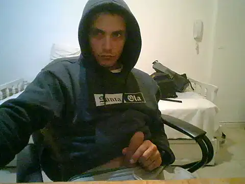 Snapshot of Julian2236 chatting on July 3, 5:03 am Julian2236 online show from July 3, 5:03 am