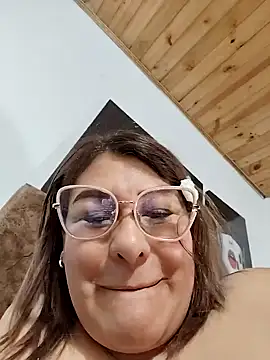 Snapshot of AlexxiaaMat chatting on May 11, 2:45 pm AlexxiaaMat online show from May 11, 2:45 pm