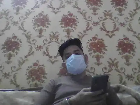 Snapshot of NIVAN_7251 chatting on November 17, 9:04 am NIVAN 7251 online show from November 17, 9:04 am