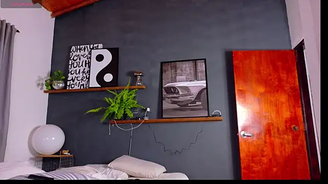 Liam walk  online show from April 14, 6:03 pm