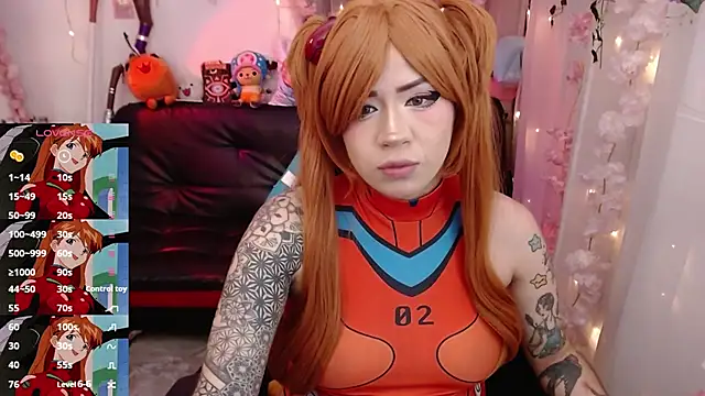 jadedelux  online show from October 5, 8:07 pm