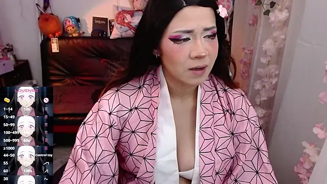 Snapshot of jadedelux_ chatting on May 3, 7:20 pm jadedelux online show from May 3, 7:20 pm