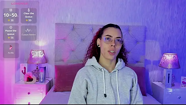 Snapshot of Pamelamiler__ chatting on March 11, 12:33 pm Pamelamiler online show from March 11, 12:33 pm