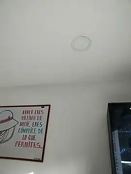 Snapshot of Pamelamiler__ chatting on May 3, 12:22 pm Pamelamiler online show from May 3, 12:22 pm