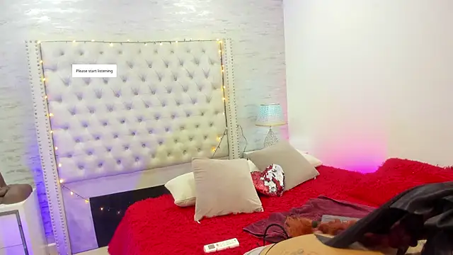 Snapshot of Pamelamiler__ chatting on May 7, 12:21 pm Pamelamiler online show from May 7, 12:21 pm