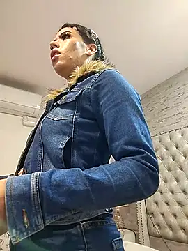 Snapshot of Pamelamiler__ chatting on May 9, 11:48 am Pamelamiler online show from May 9, 11:48 am