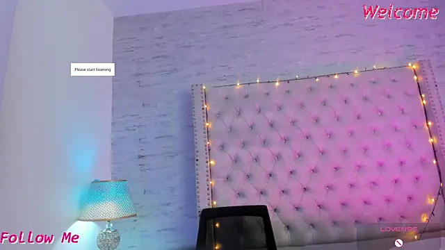 Snapshot of Pamelamiler__ chatting on May 12, 12:24 pm Pamelamiler online show from May 12, 12:24 pm