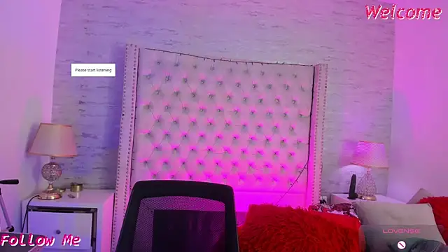 Snapshot of Pamelamiler__ chatting on May 25, 12:00 pm Pamelamiler online show from May 25, 12:00 pm