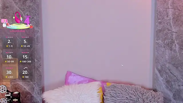 Emma hunter  online show from September 17, 3:52 am