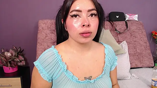 Snapshot of KateWelsin chatting on June 10, 7:46 pm KateWelsin online show from June 10, 7:46 pm