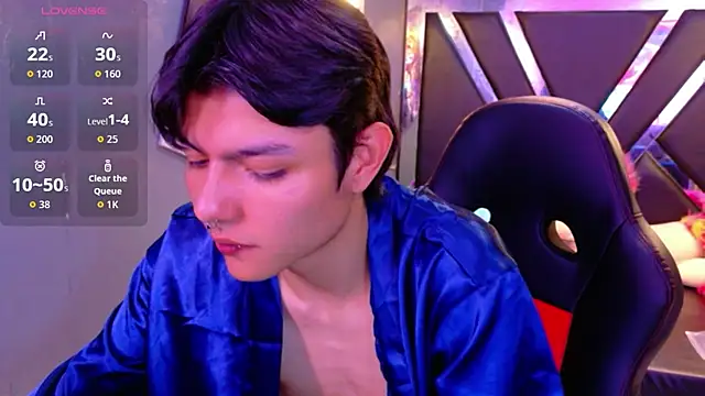 Snapshot of alandelrey57 chatting on January 5, 10:02 pm alandelrey57 online show from January 5, 10:02 pm