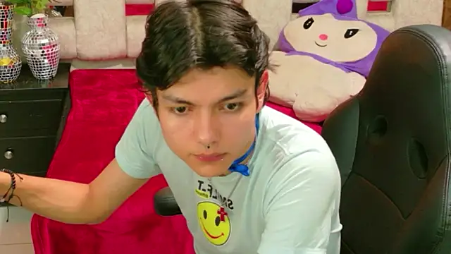 Snapshot of alandelrey57 chatting on February 13, 8:05 pm alandelrey57 online show from February 13, 8:05 pm