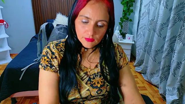 kataleya 29 online show from April 14, 4:02 pm