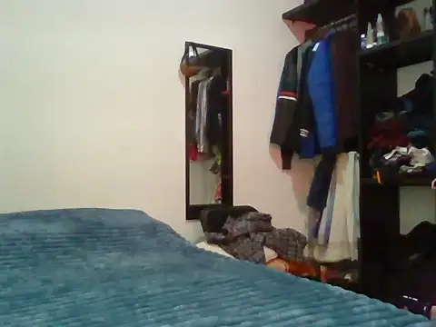 Barrx0018 online show from December 17, 5:41 pm