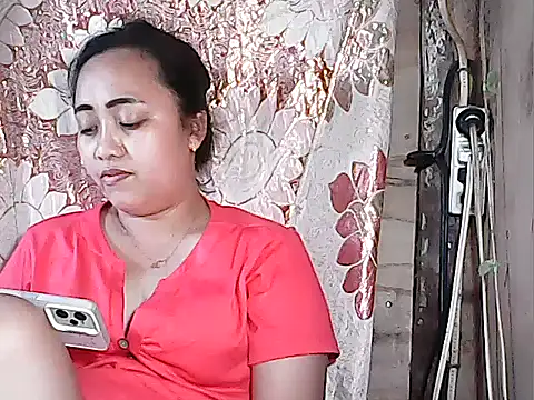 Snapshot of Pinay_Chubby20 chatting on October 30, 8:16 am Pinay Chubby20 online show from October 30, 8:16 am