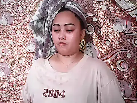 Snapshot of Pinay_Chubby20 chatting on November 28, 2:14 am Pinay Chubby20 online show from November 28, 2:14 am