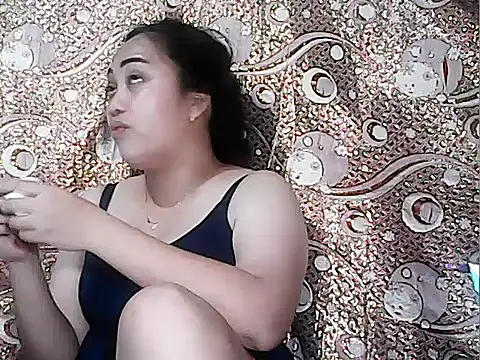 Snapshot of Pinay_Chubby20 chatting on December 18, 12:00 pm Pinay Chubby20 online show from December 18, 12:00 pm