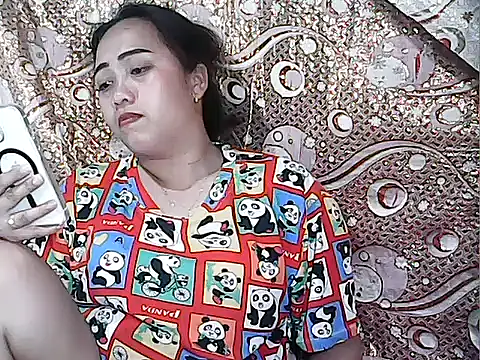 Snapshot of Pinay_Chubby20 chatting on January 11, 9:36 am Pinay Chubby20 online show from January 11, 9:36 am